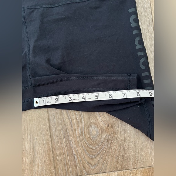 LULULEMON Align High Rise Short 8" Logo EUC - Picture 7 of 12